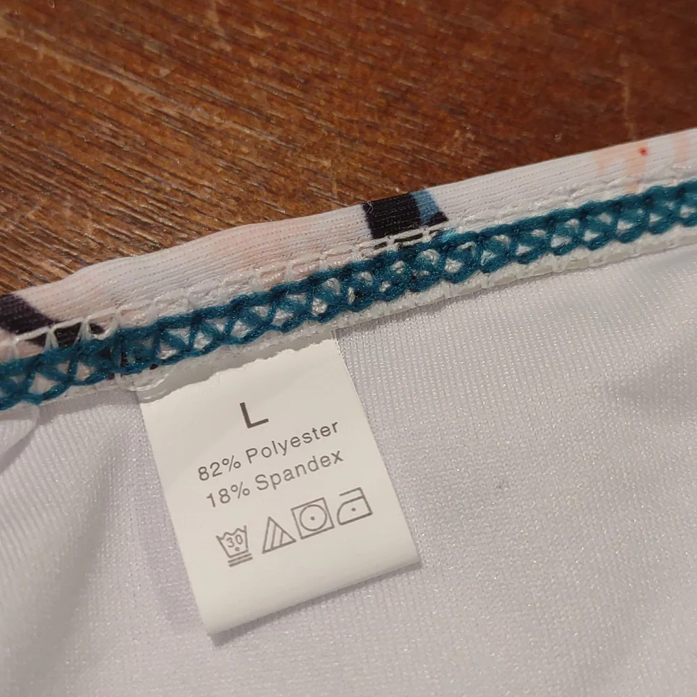 NWOT Woman Swim Bottoms Size L - Picture 5 of 6